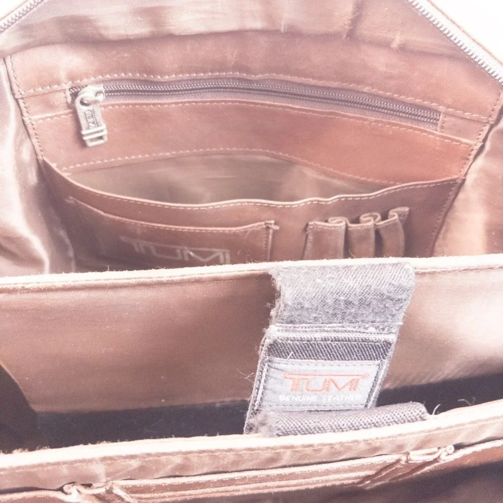 Tumi vintage heritage
